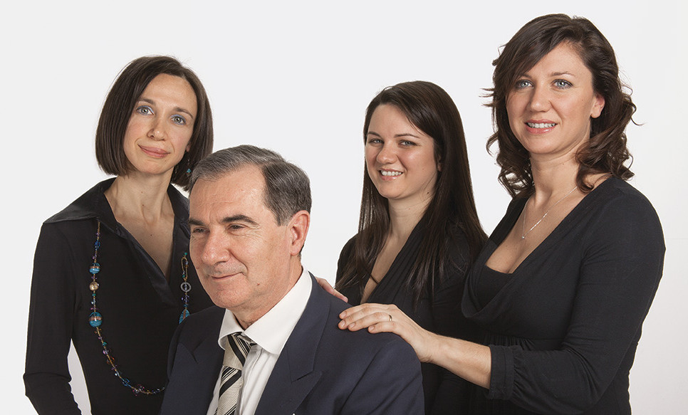Marco Lombardini with his three daughters (from left to right Chiara, Virginia and Cecilia)